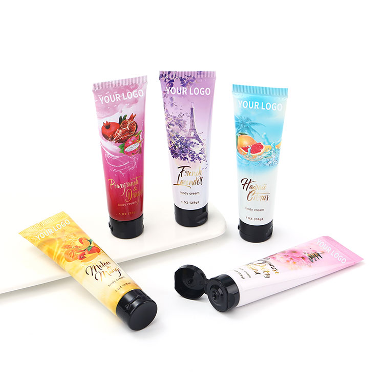 Turuan ka kung paano gamitin nang tama ang hand cream
