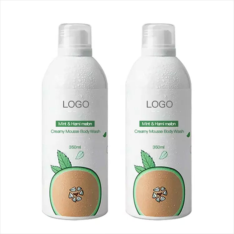 Alin ang unang pagpipilian para sa moisturizing ang balat, lotion ng katawan o shower gel?